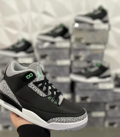Wholesale Air Jordan Shoes Pallet – 60+ Pairs of Iconic Sneakers