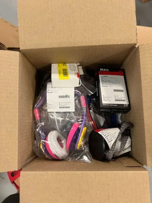 BOX OF RETURNS (Electronics) – ITEMS 12 – MSRP €1,564.91 BOX OF RETURNS (Electronics) – ITEMS 12 – MSRP €1,564.91