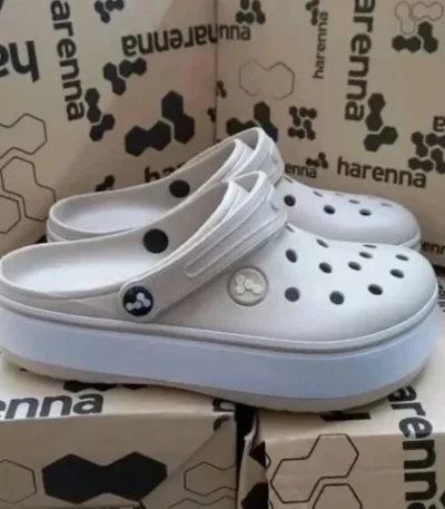 buy Crocs shoes liquidation pallets