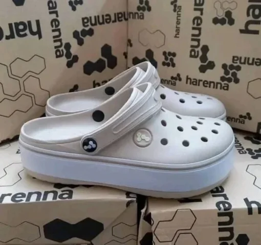 buy Crocs shoes liquidation pallets