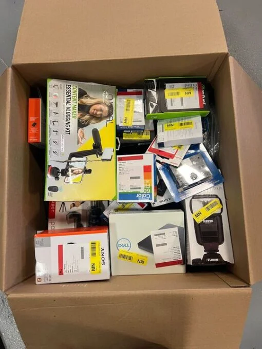 BOX OF RETURNS (Electronics) – ITEMS 31 – MSRP €1,240.51 BOX OF RETURNS (Electronics) – ITEMS 31 – MSRP €1,240.51