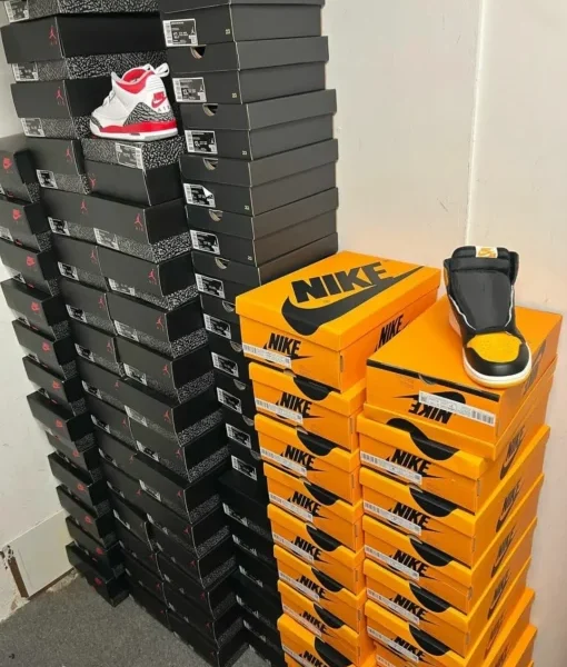 buy liquidation sneakers by the pallet