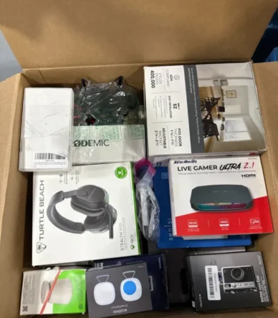 AMZ Electronics – 17 Items – €2,969.81 MSRP – BOX – RETURNS