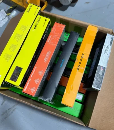 Defective Keyboards – 15 Items – €2,204.47 MSRP – BOX – SALVAGE