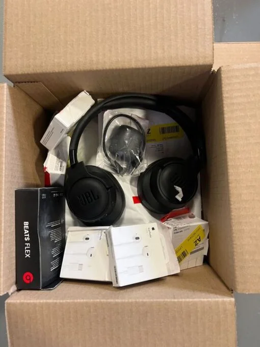 BOX OF RETURNS (Electronics) – ITEMS 13 – MSRP €1,539.88 BOX OF RETURNS (Electronics) – ITEMS 13 – MSRP €1,539.88