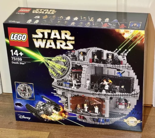 LEGO Star Wars: UCS Death Star (75159) rebuilt with all minifigures
