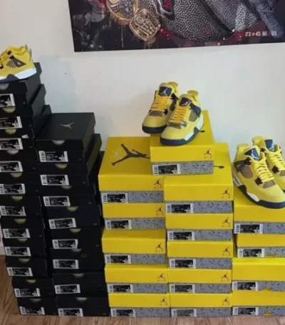 buy wholesale sneaker pallets
